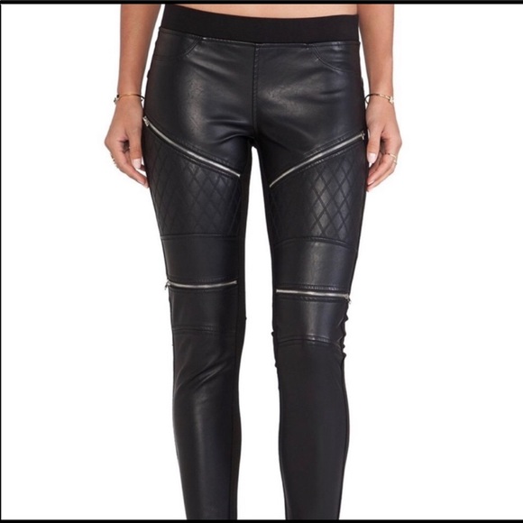 worn once. BLANK NYC Moto faux leather leggings xs - Picture 2 of 3